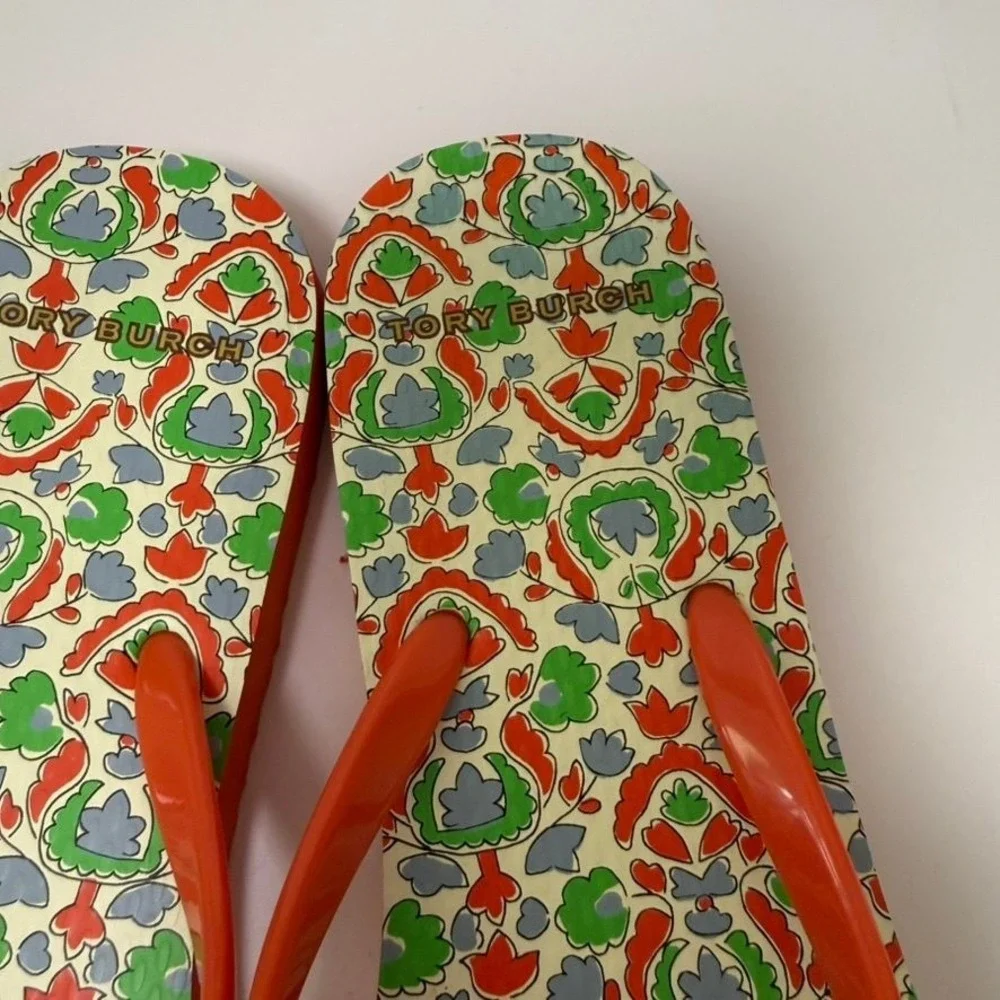 Tory Burch Thin Flip Flops Sandals Orange Floral Print Gold Logo Womens 8.5M